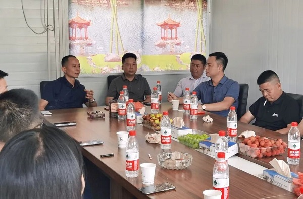 長沙太空金路橋材料有限公司,雙鋼輪壓路機(jī),福格勒瀝青攤鋪機(jī),AC系列,AF系列,SBS系列